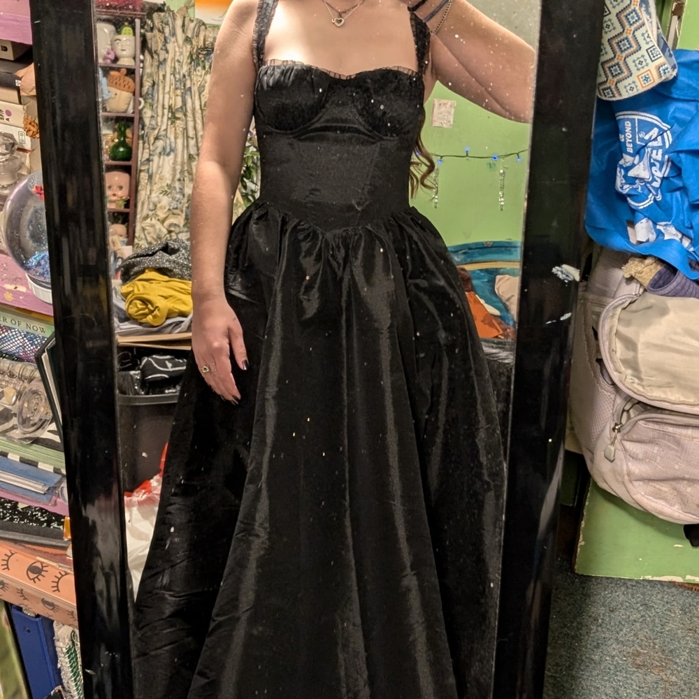 Elegant Black Evening Gown